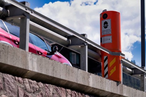 Polyscan speed camera, Poliscan, column speed camera, Vitronic, Lidar, speed camera columns for