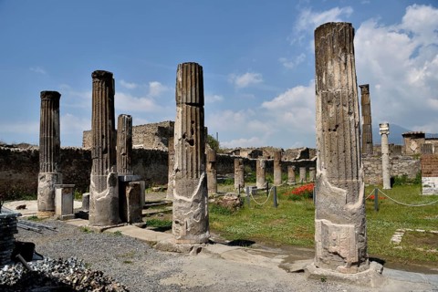 Columns, ancient city of Pompeii, Campania, Italy, Europe