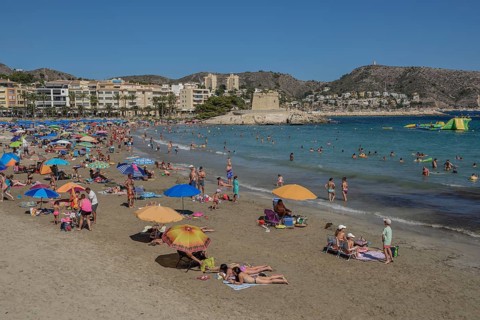 Platja de L'Ampolla Beach with fortress, Moraira, Alicante, Costa Blanca, Spain, Europe