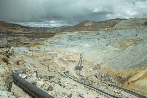 Open-cast mine for zinc extraction, Ticlio Pass, Abra de Anticona, Peru, South America