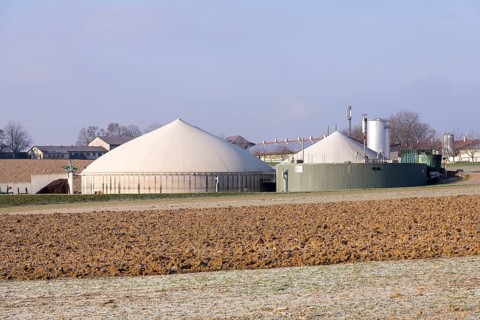Symbolic image, energy transition, biogas plant near Backnang, arable farming, field,
