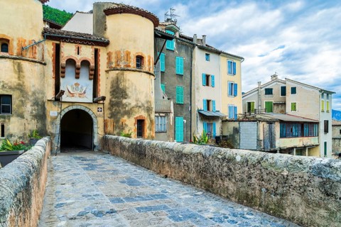 Old rustic village of Entrevaux, Département Alpes Maritimes, French Maritime Alps, France, Europe