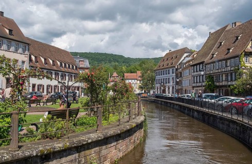 Quai Anselmann, Lauter Canal, Wissembourg, Northern Vosges nature park Park, Vosges, Alsace,