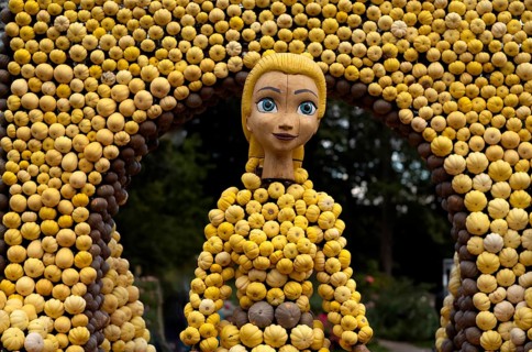 Disney figure Elsa the Ice Queen, pumpkin exhibition, pumpkins, Blühendes Barock, Ludwigsburg,