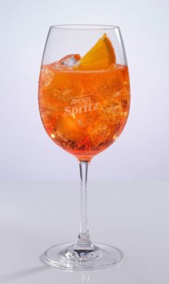 Aperol Spritz in front of a white background