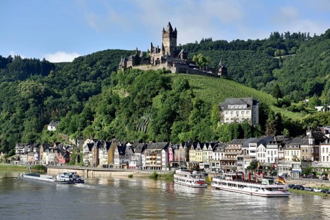 View of Cochem with the Reichsburg, Cochem on the Moselle, Rhineland-Palatinate, Germany, Europe