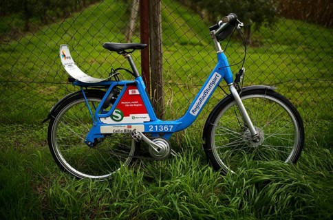 E-bike of the bike and pedelec rental system RegioRadStuttgart polygo, S-Bahn and DB stands leaning
