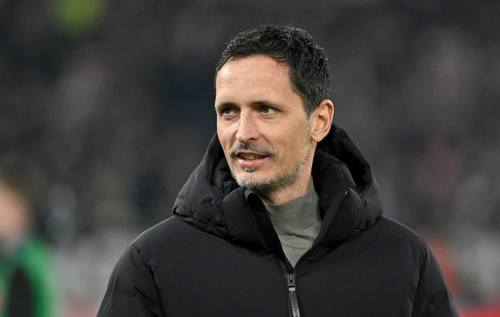 Coach Dino Toppmöller, portrait, smiles, Eintracht Frankfurt SGE MHPArena, MHP Arena Stuttgart,