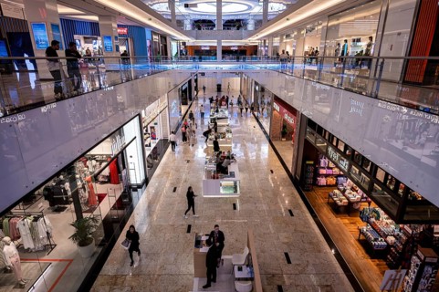 Interior view, multi-storey Nakheel Luxury Shopping Mall, Palm Jumeirah luxury shopping centre,