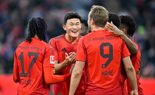 Goal celebration Harry Kane FC Bayern München FCB (09) Min-jae Kim FC Bayern München FCB (03)