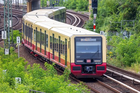 S-Bahn travelling on open track near Gesundbrunnen station, Berlin, Germany, Europe