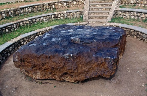 METEORITE NAMED HOBA IN NAMIBIA, THE LARGEST KNOWN METEORITE ON EARTH, DISCOVERED 1920, WEIGHS