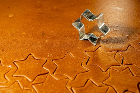 Gingerbread dough and cookie cutter, studyo recording