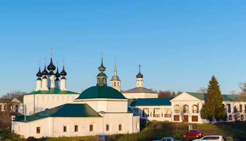 Russia, Suzdal, 06.11.2011. Friday Church and Vhodoierusalimskaya Church on Market Square. Golden