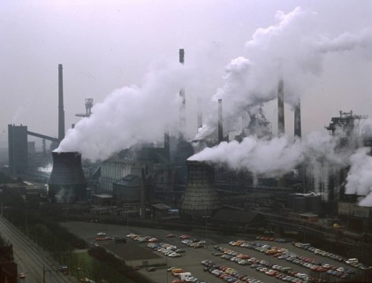 Ruhr area. The Thyssen-Krupp steelworks from the roof of the Thyssen skyscraper on 2. 5. 1989 in