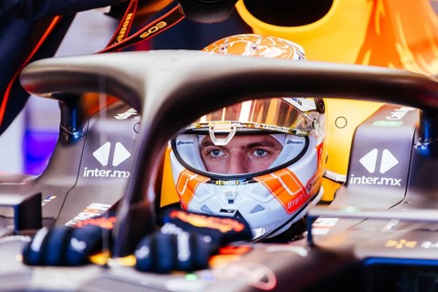 MELBOURNE, AUSTRALIA, APRIL 2: Max Verstappen of the Netherlands drives the Oracle Red Bull Racing