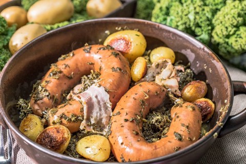 Kale with Bregenwurst sausage and roast potatoes