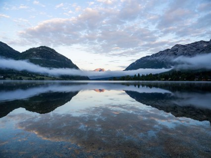Morning fog over the lake, reflection, Grundlsee, Salzkammergut, Styria, Austria, Europe