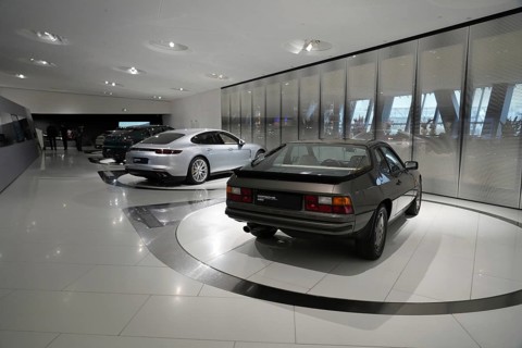 A grey retro Porsche in a modern showroom, New Porsche Museum 2009, Stuttgart, Baden-Württemberg,