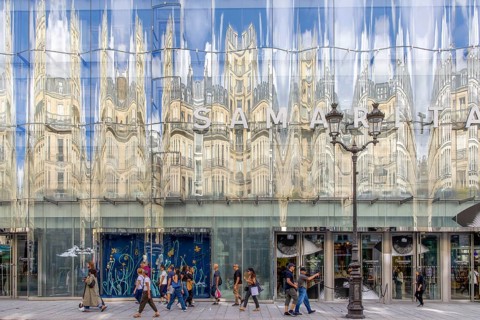 Shop window facade with reflection, La Samaritaine, since 1869 exclusive luxury goods department