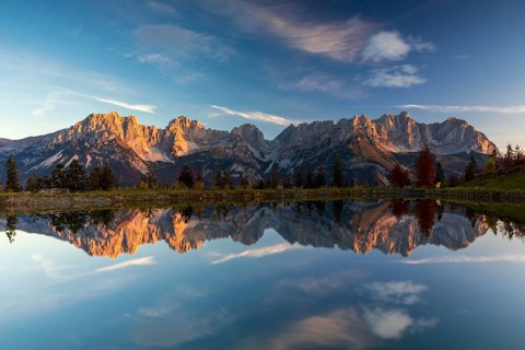 Alpenglow at the Wilder Kaiser reflected in the Astbergsee, Going, Tyrol, Austria, Europe