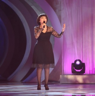 Singer Mireille Mathieu at the