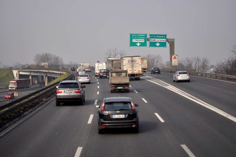 Italian motorway near Milan, toll motorway, Viacard, Telepass, Alt Statione