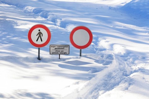 Warning signs, danger of avalanches, Penserjoch ridge, Sterzing, province of Alto Adige, Italy,