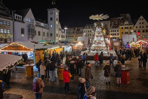 The Freiberg Christmas Market on the Obermarkt in front of the town hall