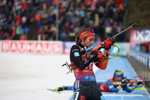 Vanessa Voigt (SV Rotterode/GER) at the shooting range at the IBU Biathlon World Cup Sprint Women
