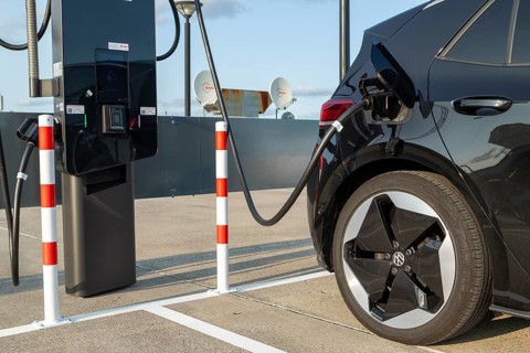 Mobility, e-charging Hamburg, car at a charging station, charging station for electric vehicles on