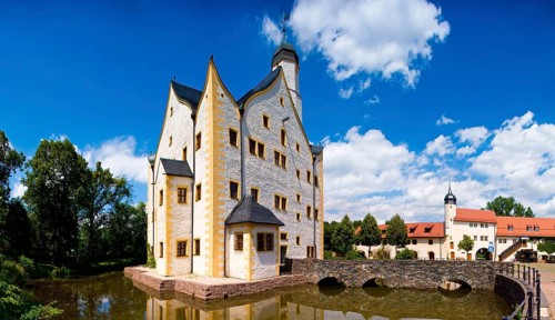 Klaffenbach moated castle is located in the Klaffenbach district of the city of Chemnitz in the