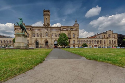 The University of Hannover, officially the Gottfried Wilhelm Leibniz University Hannover, short