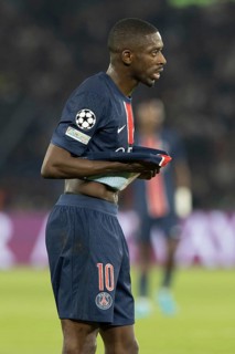 Football match, Ousmane DEMBELE' Paris St. Germain pulling his jersey upwards, Parc des Princes