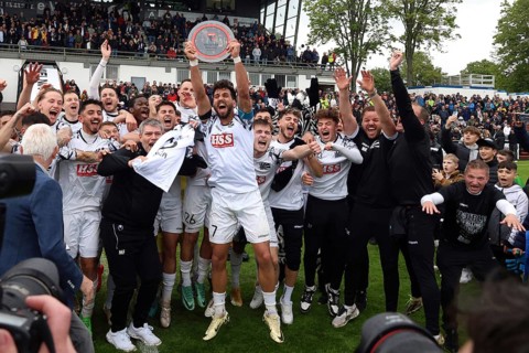 Champion's jubilation and championship trophy, Tevfik Ceylan (FC 08 Villingen) can't stop