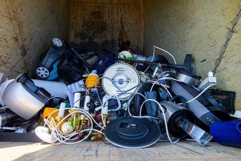 Pilot project on waste prevention and reuse launched. Reuse instead of throwing away: From June
