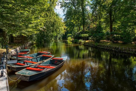 Paddle boats on the Boven Slinge, in Germany, where it rises, Schlinge, Winterswijk, Achterhoek,