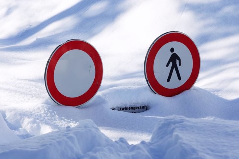 Warning signs, danger of avalanches, Penserjoch ridge, Sterzing, province of Alto Adige, Italy,
