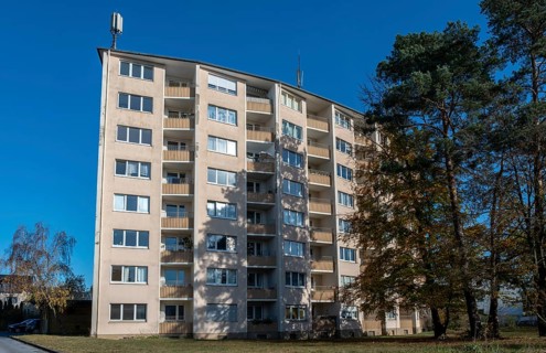 Tower block with flats, mobile phone mast on the roof, Bielefeld-Sennestadt, North