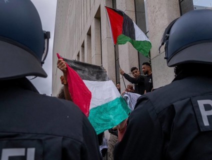 Germany, Berlin, 22 May 2024, Pro-Palestine demonstrators occupy HU building, social science