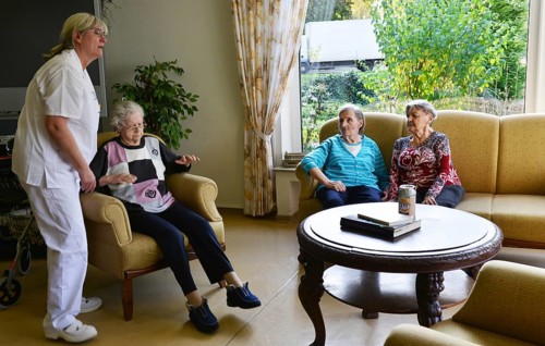 Exemplary care in old people's homes, such as here in the senior citizens' centre of the