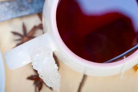 English black tea and berries dessert close up