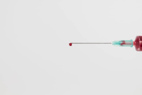 Needle with drop blood