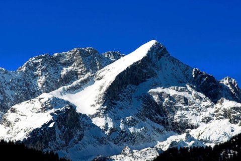 The snow-covered Alpspitze in spring, Garmisch-Partenkirchen, Bavaria, Germany, Europe