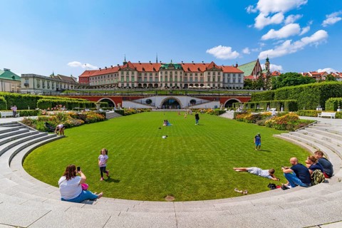 Gardens of the Royal Castle in Old Town of Warsaw, Poland, Europe