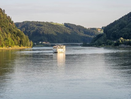 River cruise ship near Grein on the Danube, Mühlviertel region, Upper Austria, Austria, Europe