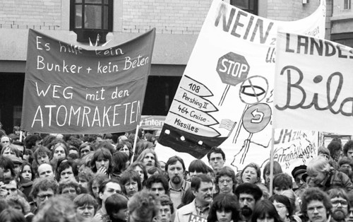 25, 000 called by the peace movement demonstrated against new nuclear missiles, neutron bomb and