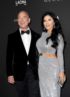 Jeff Bezos and Lauren Sanchez at the 10th Annual LACMA ART+FILM GALA Presented By Gucci held at the