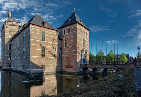 Turnhout Castle, known Castle of the Dukes of Brabant, lies in the center of the town by the same