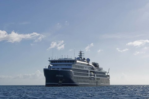 Cruise ship, expedition cruise ship SH Diana, blue water, Aldabra Atoll, Seychelles, Africa